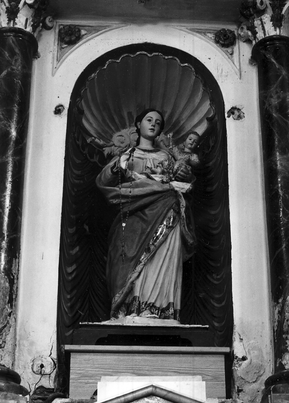 Madonna del Rosario (statua, opera isolata) - bottega Italia meridionale (sec. XIX)
