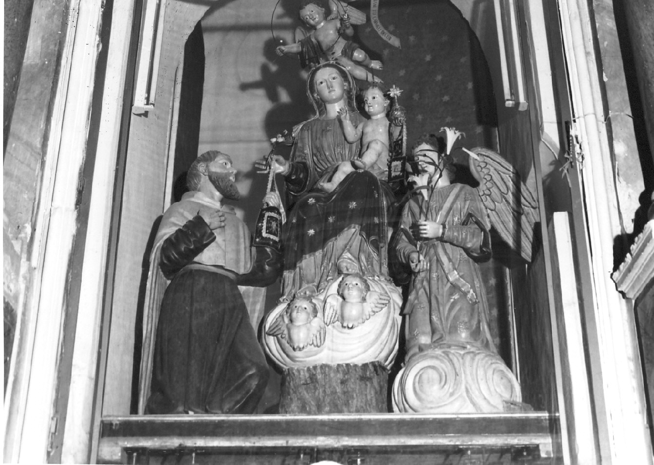 Madonna del Carmelo (gruppo scultoreo, opera isolata) - bottega Italia meridionale (sec. XIX)