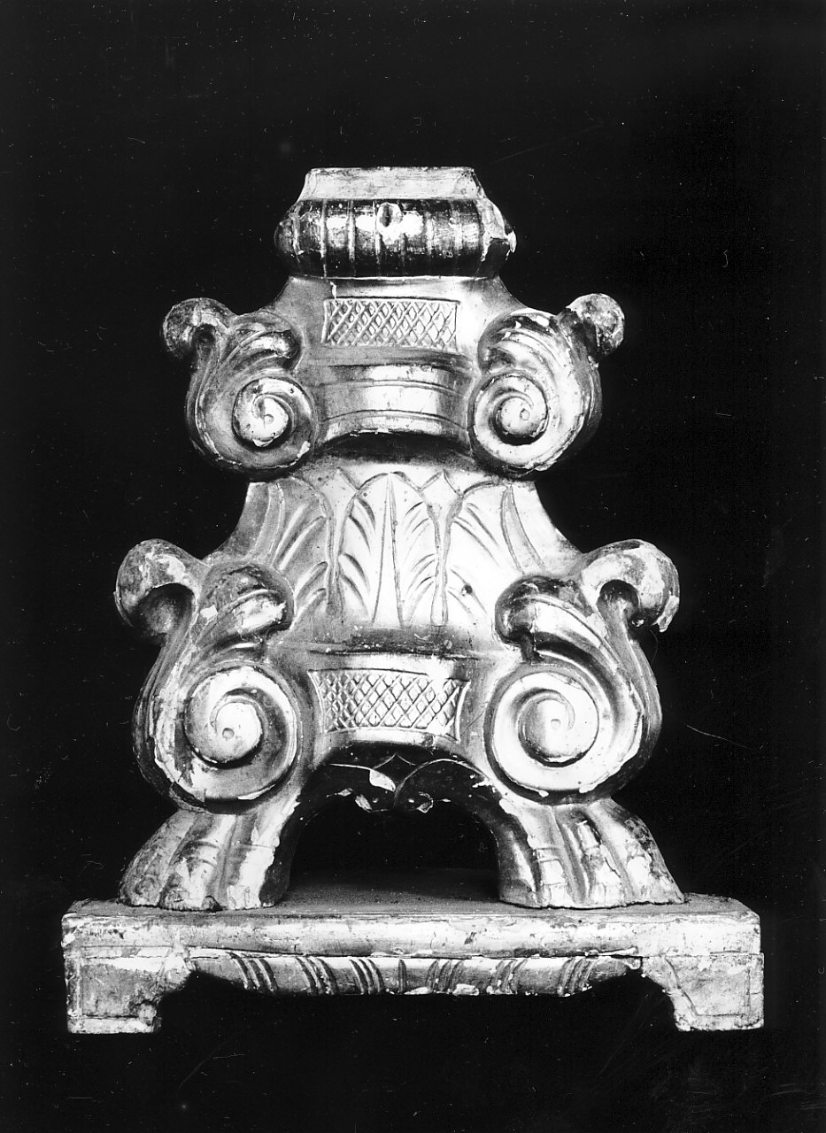 base per croce, opera isolata - bottega calabrese (sec. XVIII)