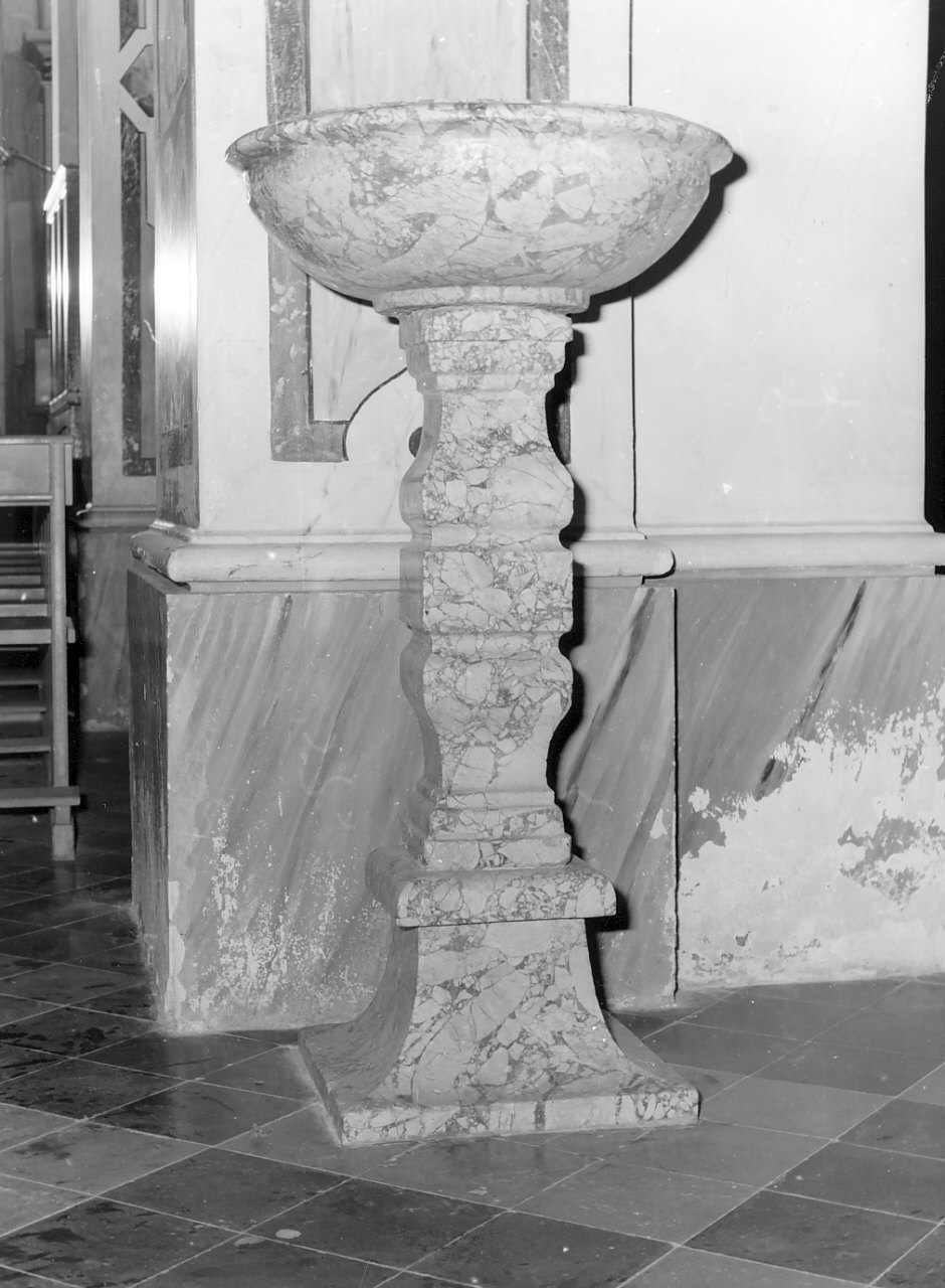 acquasantiera - a fusto, serie - bottega Italia meridionale (sec. XIX)