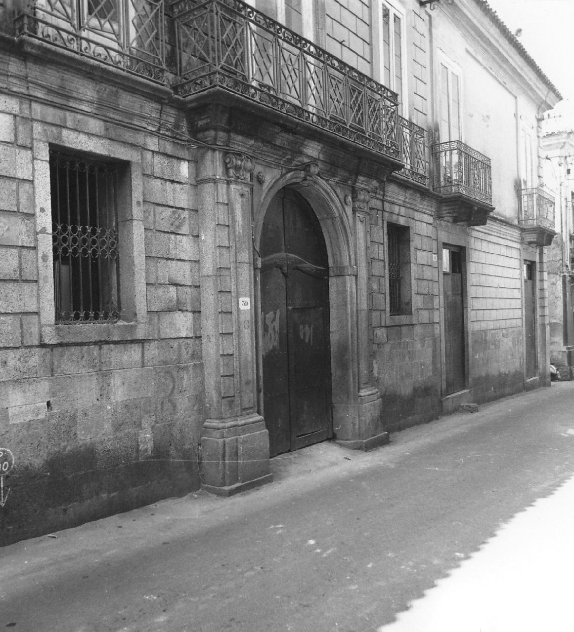 finestra, opera isolata - bottega calabrese (fine sec. XVIII)