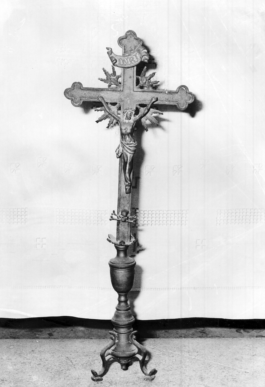 croce d'altare - bottega Italia meridionale (sec. XIX)