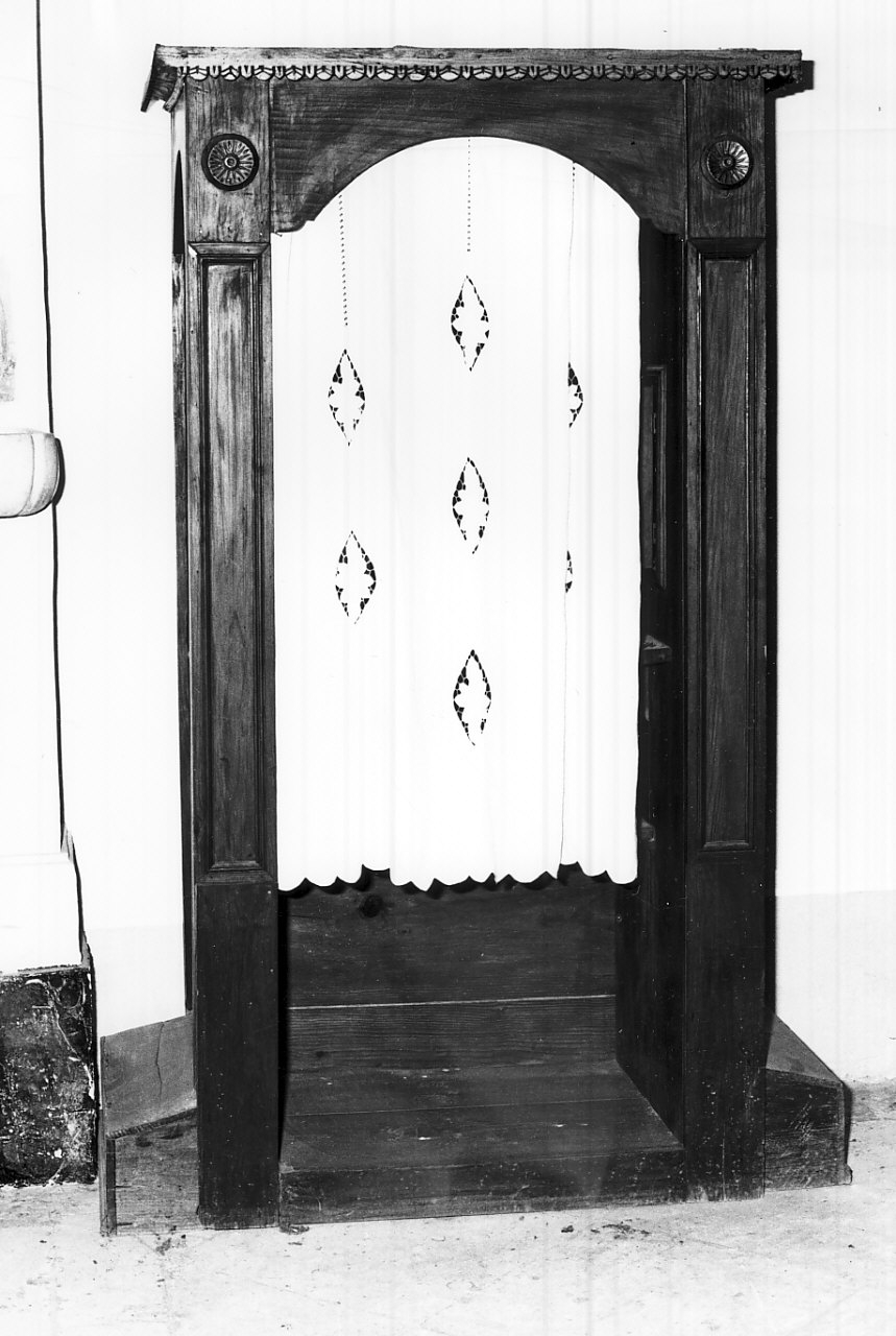 confessionale - bottega calabrese (sec. XIX, sec. XX)