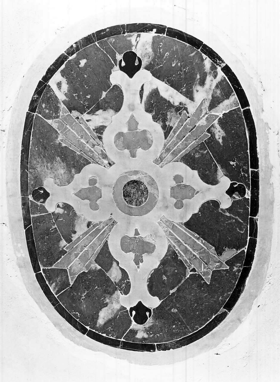croce (decorazione a intarsio) - bottega serrese (sec. XVIII)