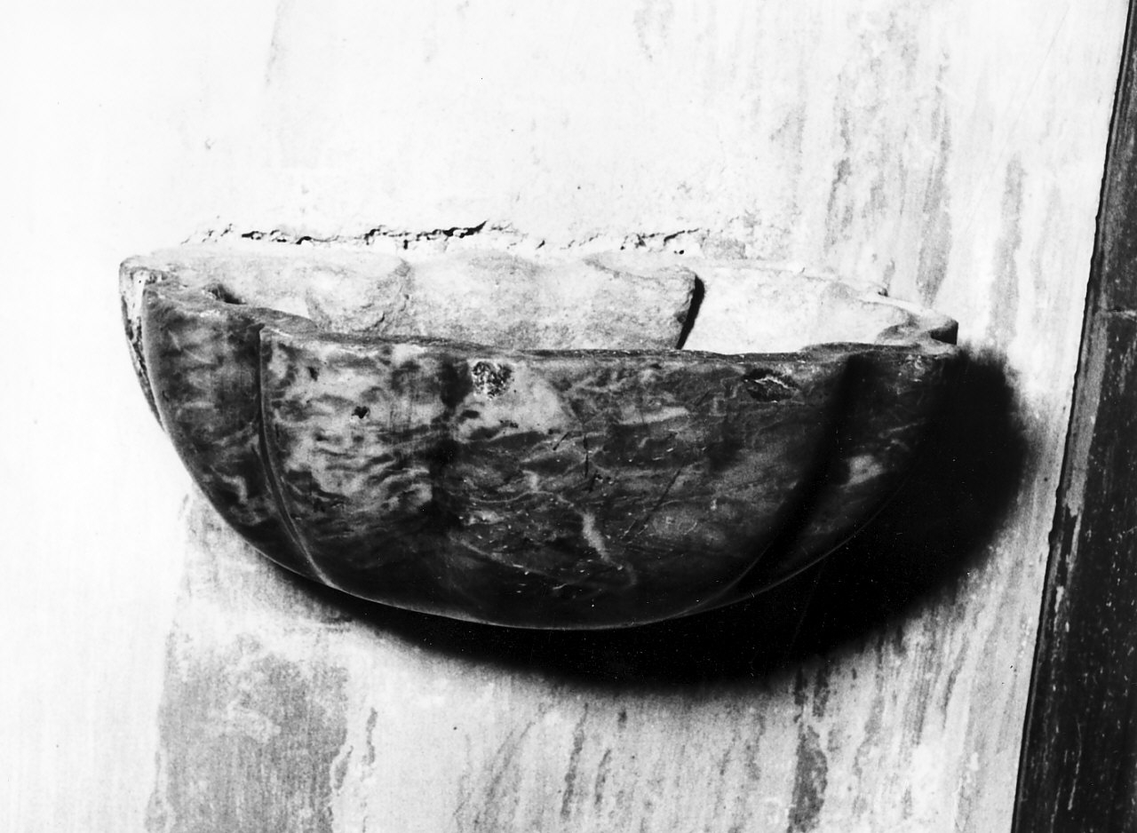 acquasantiera pensile - bottega Italia meridionale (sec. XIX)