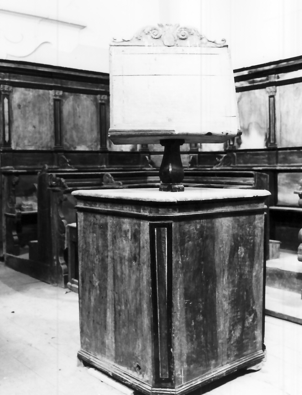 leggio, opera isolata di Sanseverino Giuseppe (sec. XVIII)