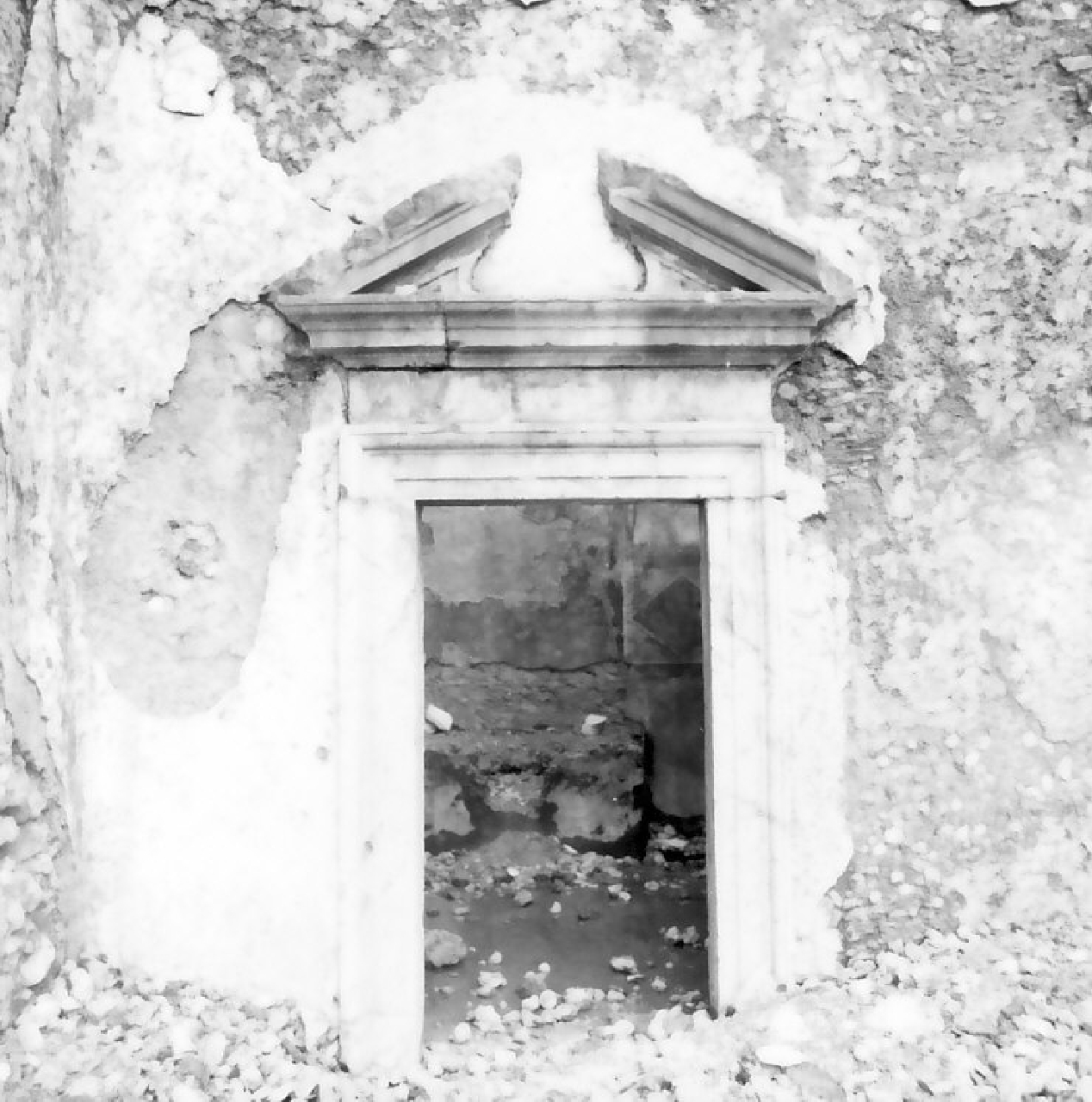 portale, opera isolata - bottega calabrese (sec. XVIII)