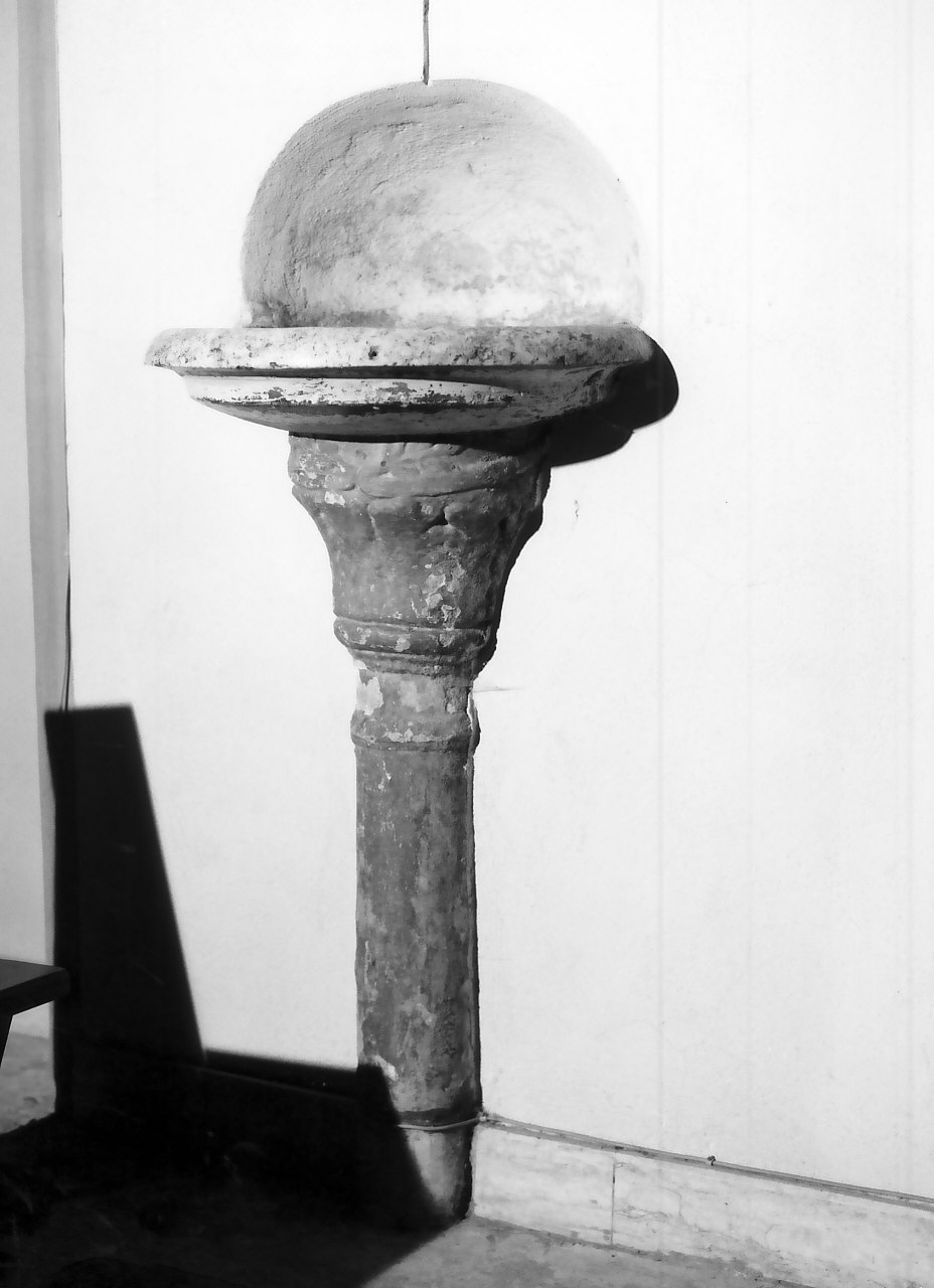 acquasantiera da parete - bottega calabrese (fine/inizio secc. XVIII/ XIX)