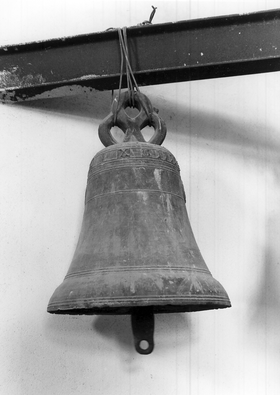 campana, opera isolata - bottega Italia meridionale (sec. XV)