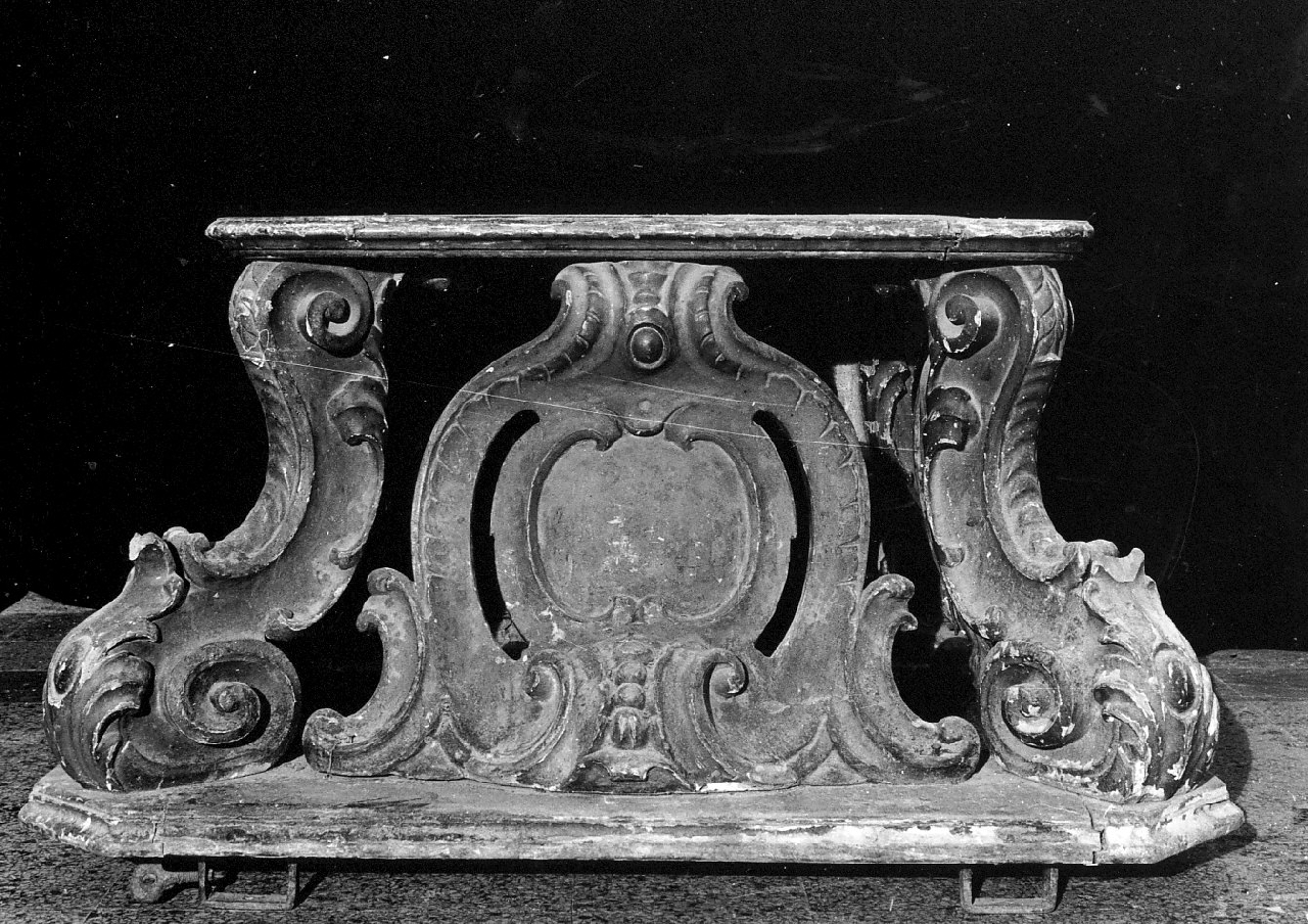 piedistallo di statua, opera isolata - bottega Italia meridionale (sec. XIX)