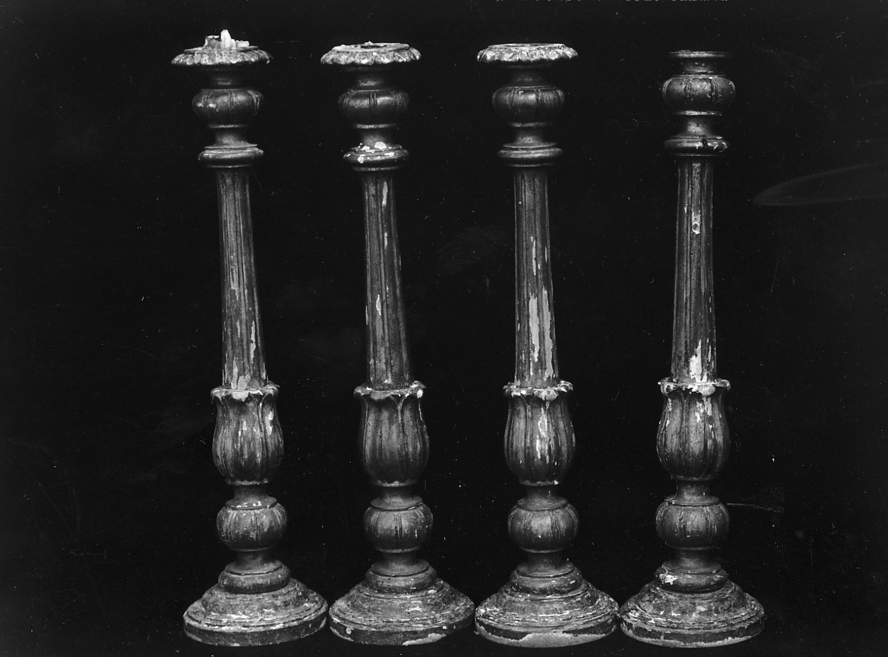 candeliere d'altare, serie - bottega calabrese (sec. XVIII)