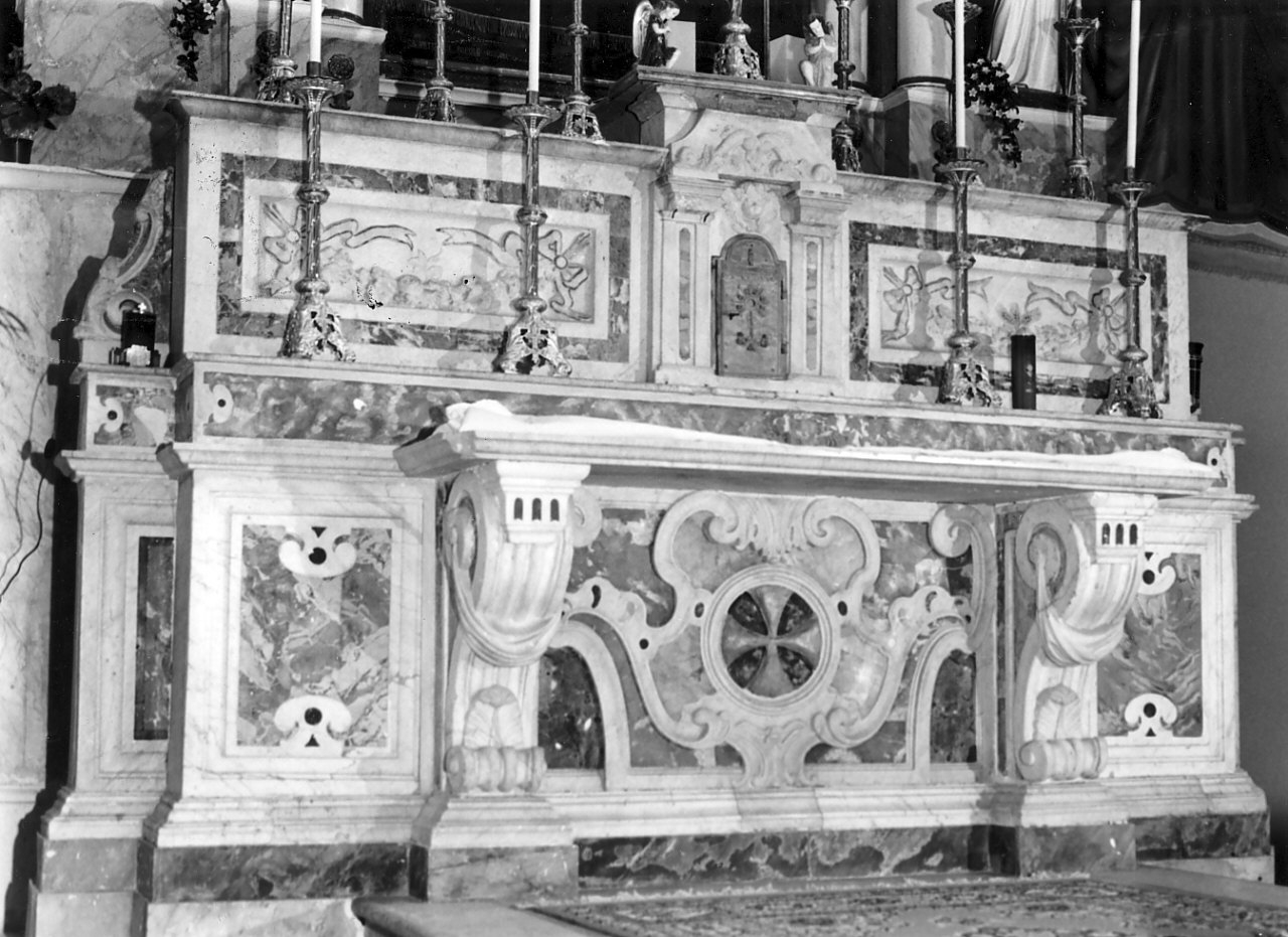 altare maggiore, insieme - bottega Italia meridionale (sec. XIX)
