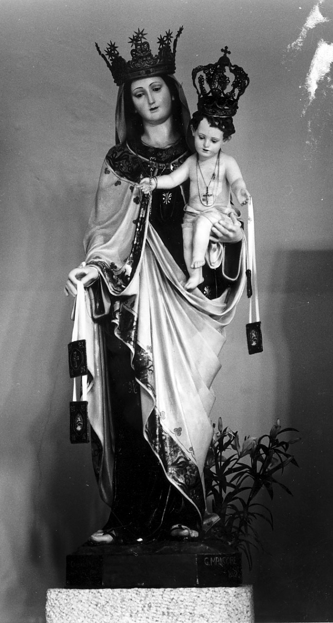 Madonna del Carmelo (statua, opera isolata) di Malecore Giovanni, Malecore Giuseppe (inizio sec. XX)