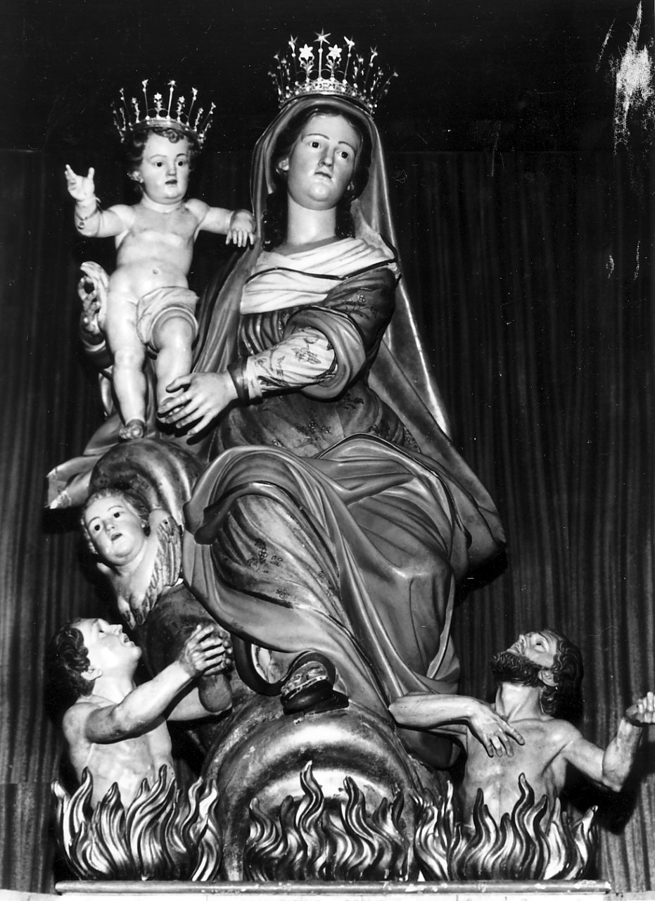 Madonna che intercede per le anime del purgatorio (gruppo scultoreo, opera isolata) di Regio Raffaele (sec. XIX)