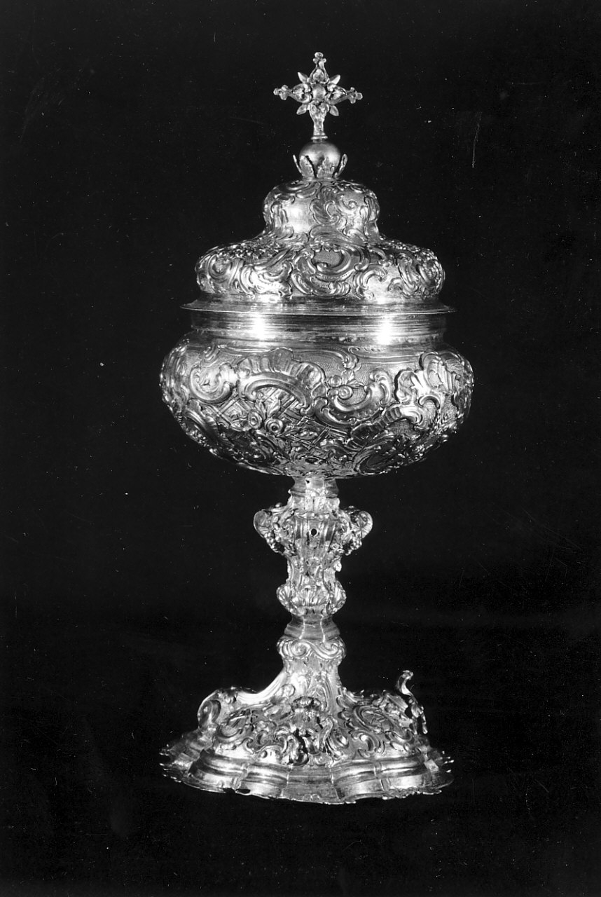 pisside, opera isolata - bottega messinese (seconda metà sec. XVIII)