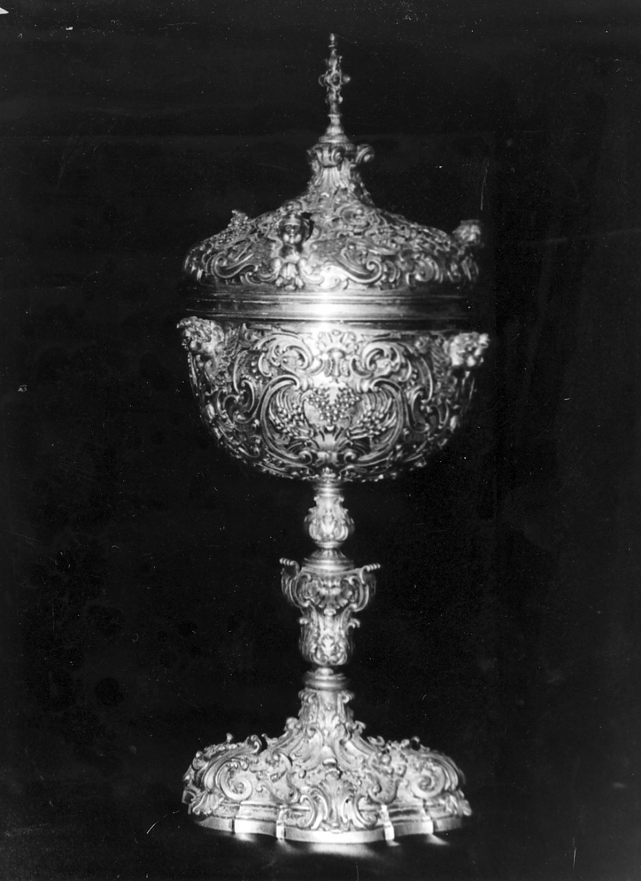 pisside, opera isolata - bottega Italia meridionale (sec. XVIII)