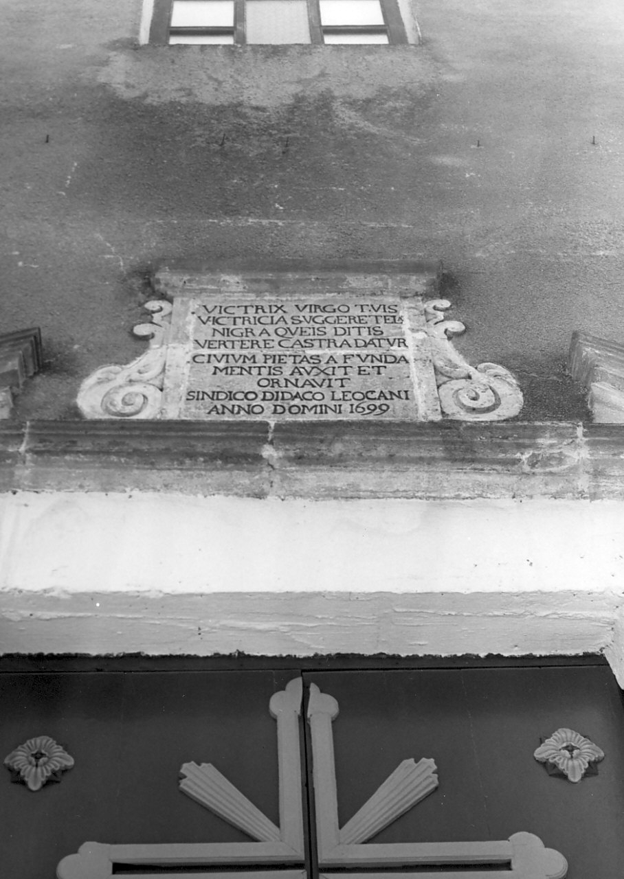 lapide commemorativa, opera isolata - bottega Italia meridionale (sec. XVII)