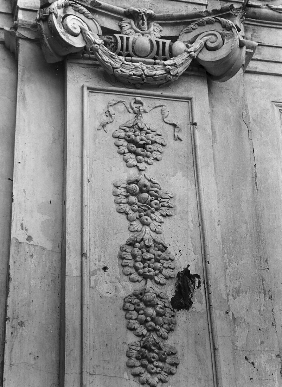 decorazione plastica, serie - bottega calabrese (fine/inizio secc. XVII/ XVIII)