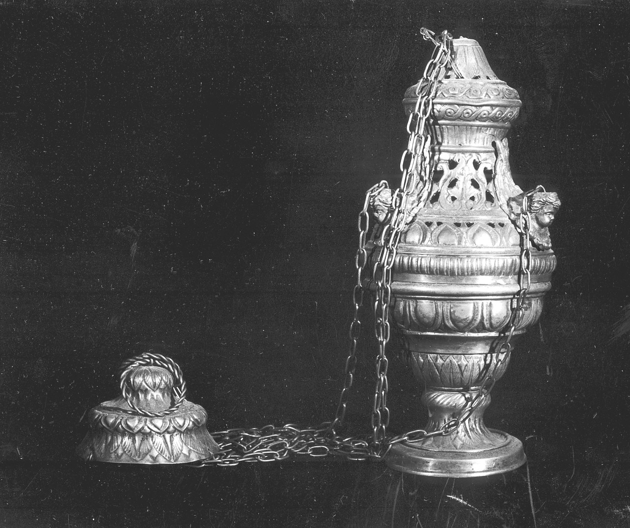 turibolo, opera isolata - bottega Italia meridionale (fine sec. XIX)