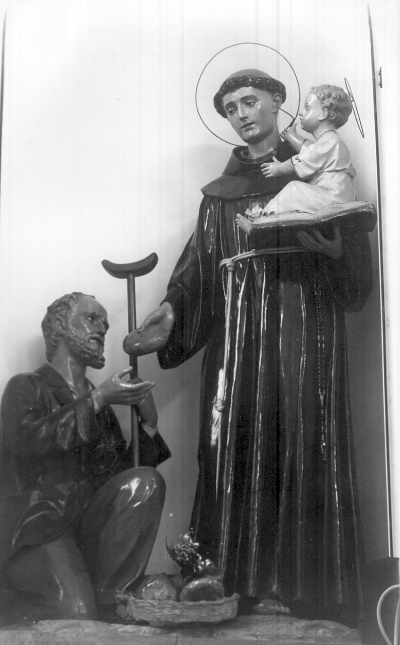 Sant'Antonio da Padova con il bambino (gruppo scultoreo, opera isolata) - bottega Italia meridionale (sec. XIX)
