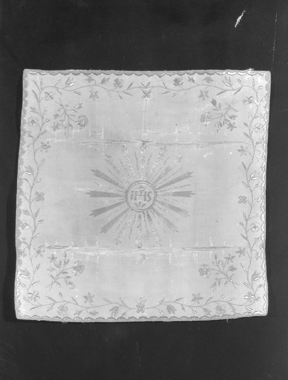 velo di calice, opera isolata - manifattura calabrese (sec. XIX)