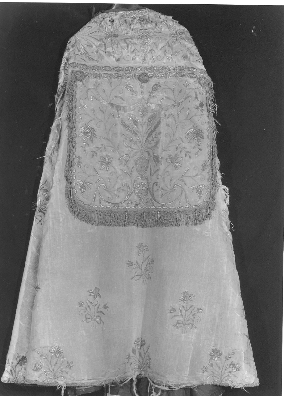 piviale, opera isolata - manifattura Italia meridionale (sec. XIX)