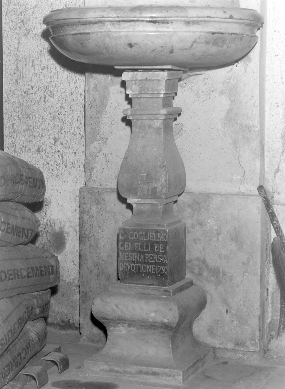 acquasantiera - a fusto, opera isolata - bottega messinese (sec. XVIII)