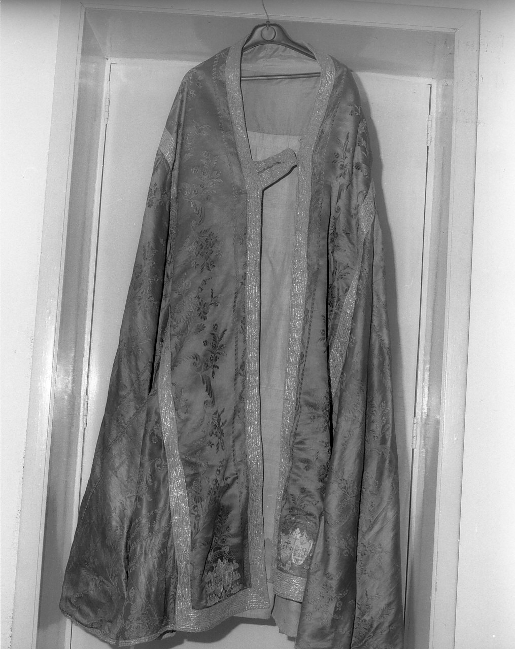 piviale, opera isolata - manifattura calabrese (seconda metà sec. XIX)