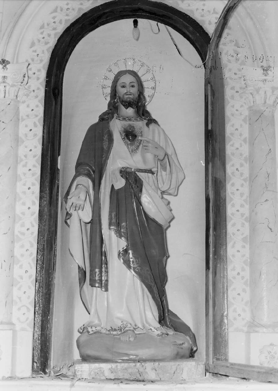 Sacro Cuore di Gesù (statua) - bottega Italia meridionale (fine/inizio secc. XIX/ XX)