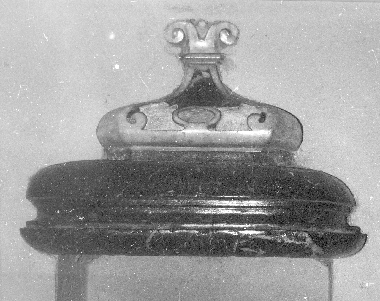 acquasantiera da parete - bottega Italia meridionale (seconda metà sec. XVIII)