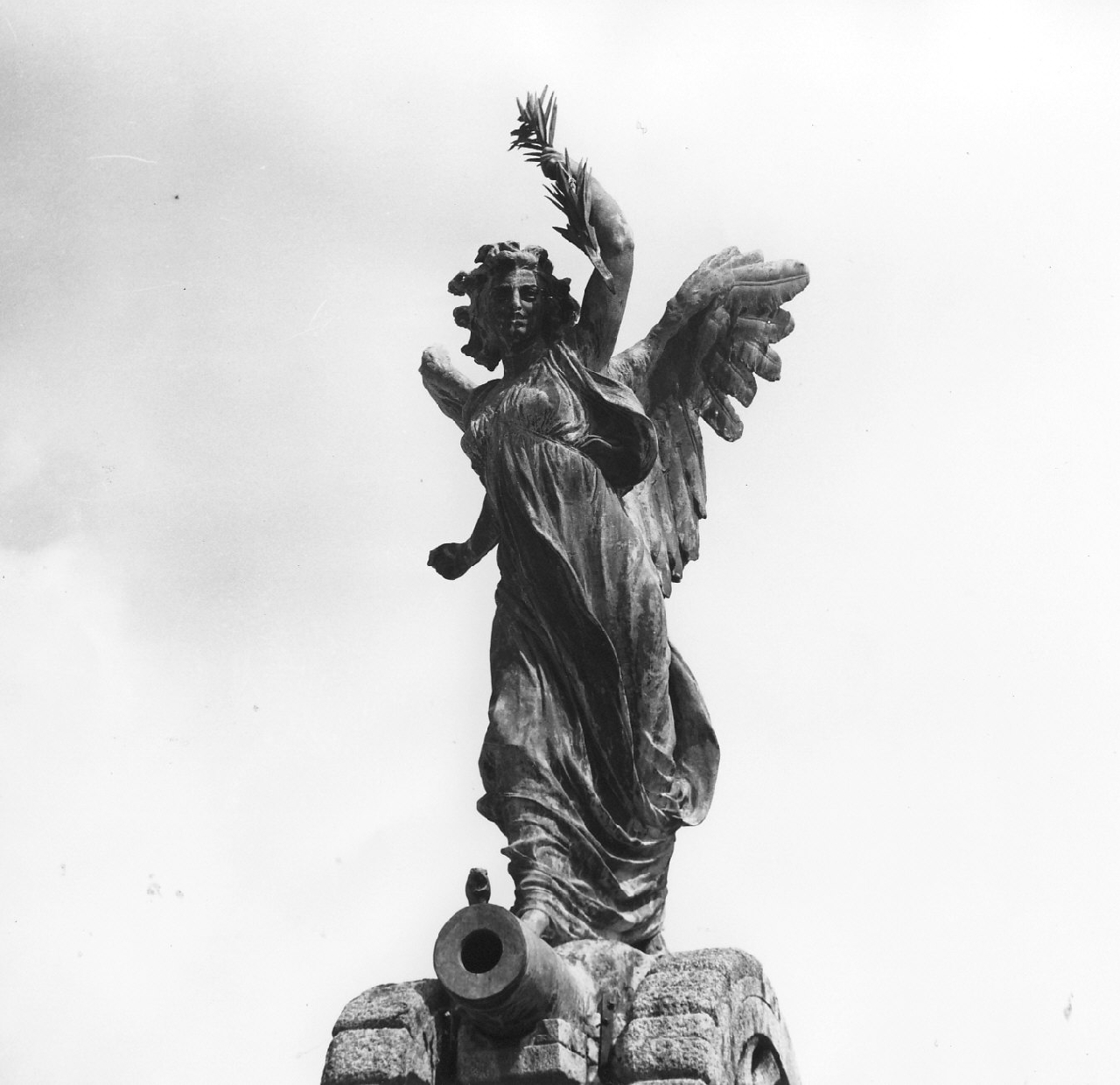 Vittoria (statua, opera isolata) di Jerace Francesco (prima metà sec. XX)
