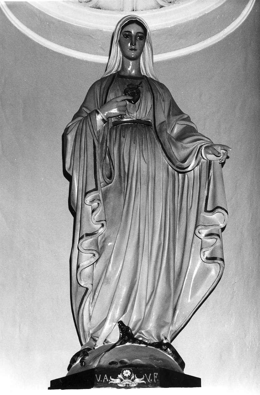 Madonna Immacolata (statua, opera isolata) - bottega Italia meridionale (sec. XX)