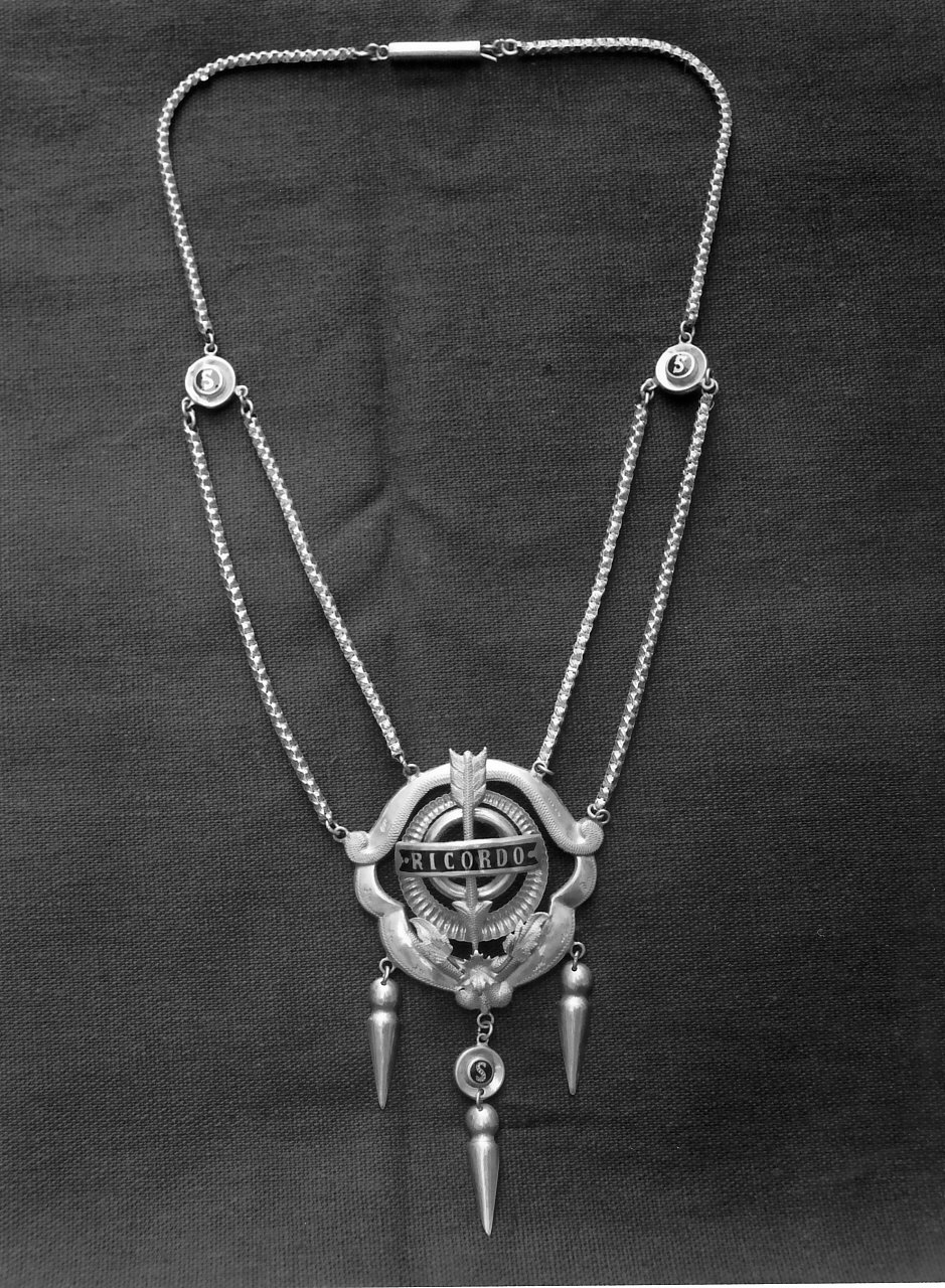 collana - bottega Italia meridionale (fine/inizio secc. XIX/ XX)