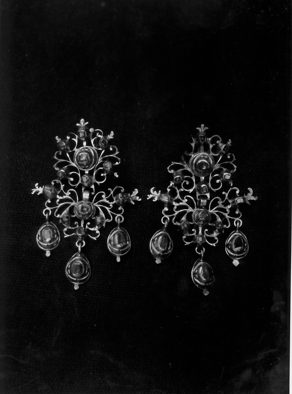 orecchino - a pendente, serie - bottega siciliana (?) (seconda metà sec. XIX)