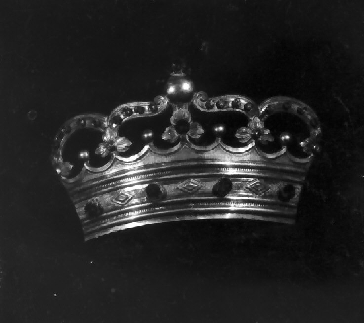 corona di immagine sacra - bottega Italia meridionale (prima metà sec. XIX)