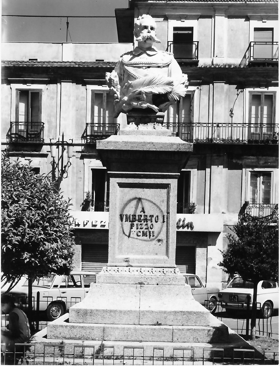 monumento, opera isolata di Jerace Francesco (sec. XX)