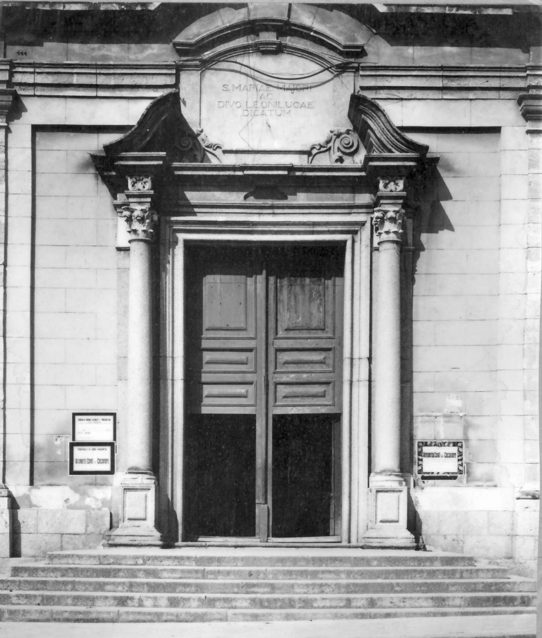 portale, opera isolata di Curatoli Francesco Antonio (primo quarto sec. XVIII)