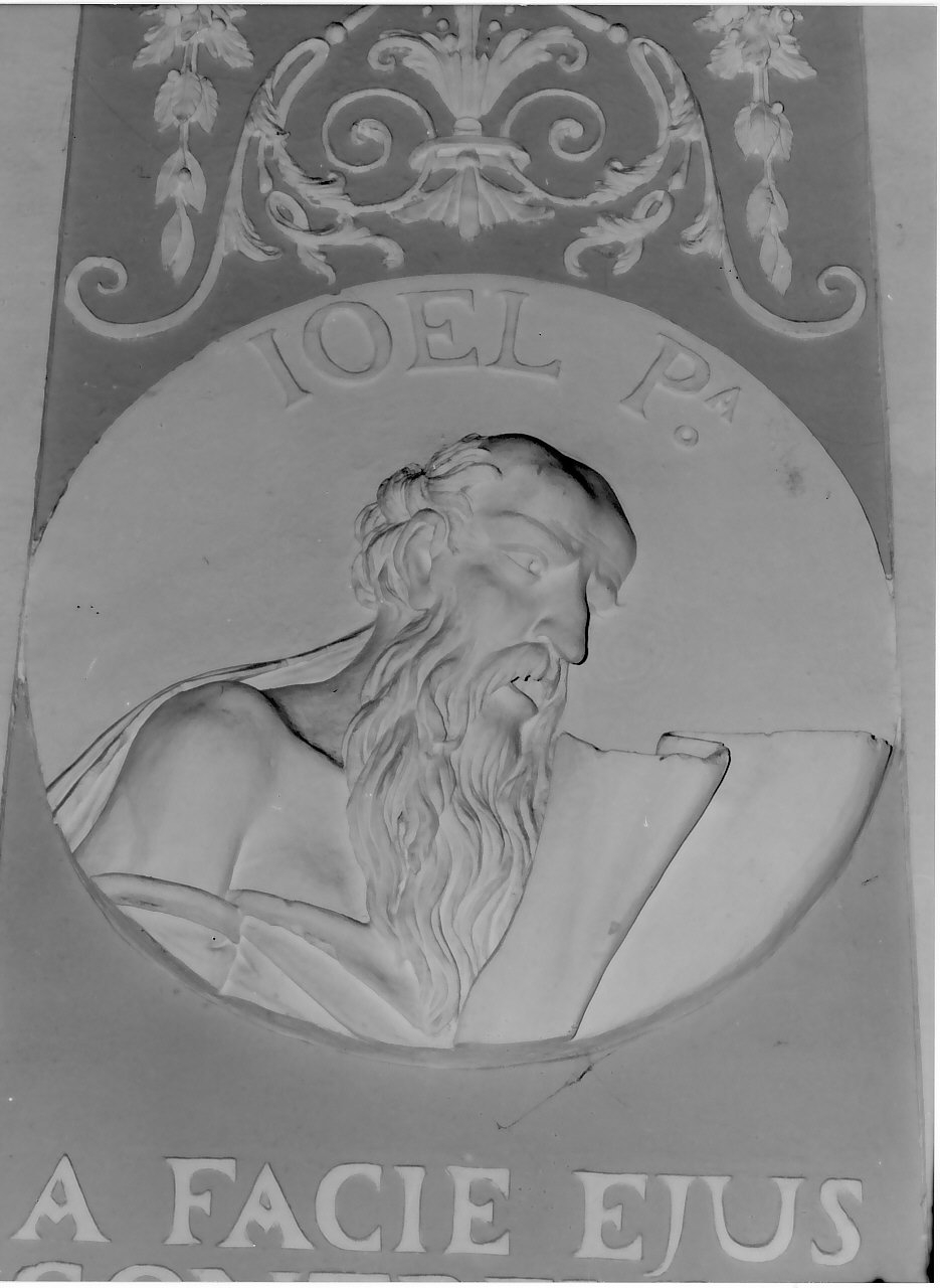 personaggio biblico (medaglione ornamentale, serie) di Morano Fortunato da Monterosso, Paparo Emanuele (sec. XIX)