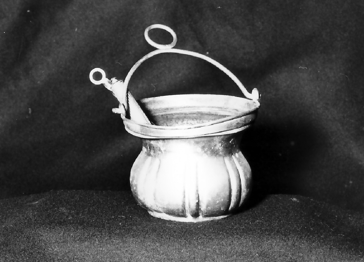 secchiello, serie - bottega Italia meridionale (sec. XX)