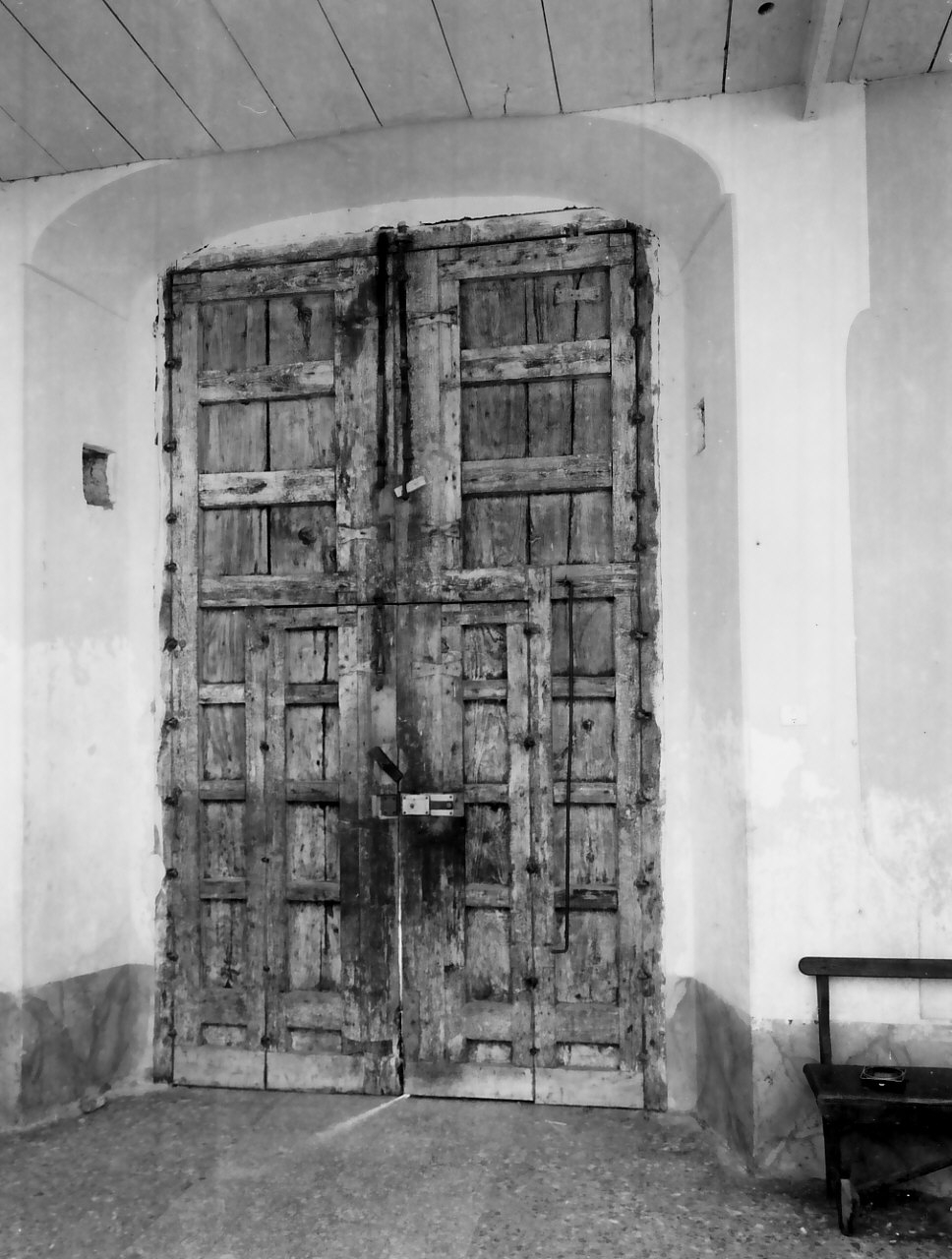 portone - a due battenti, opera isolata - bottega calabrese (sec. XVIII)