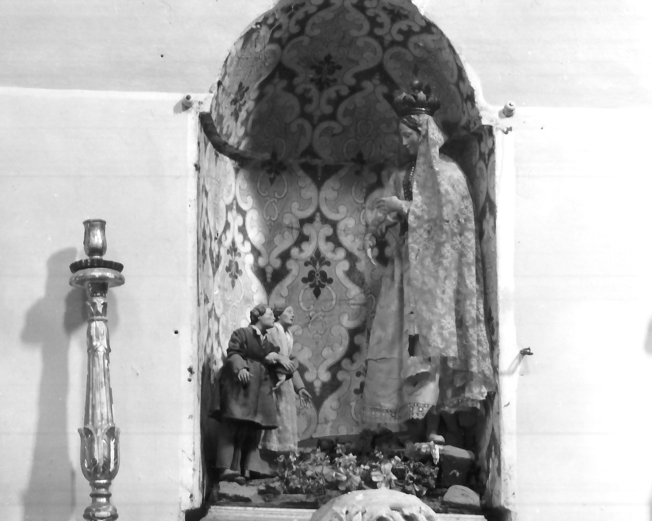 apparizione della Madonna (gruppo scultoreo, opera isolata) - bottega calabrese (sec. XIX)