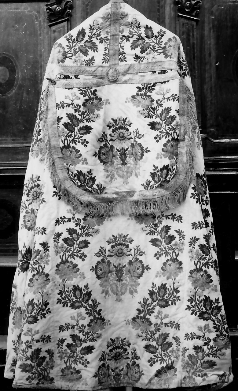 piviale, opera isolata - manifattura calabrese (sec. XIX)