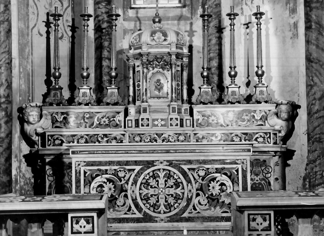 altare, insieme - bottega Italia meridionale (fine/inizio secc. XVII/ XVIII)