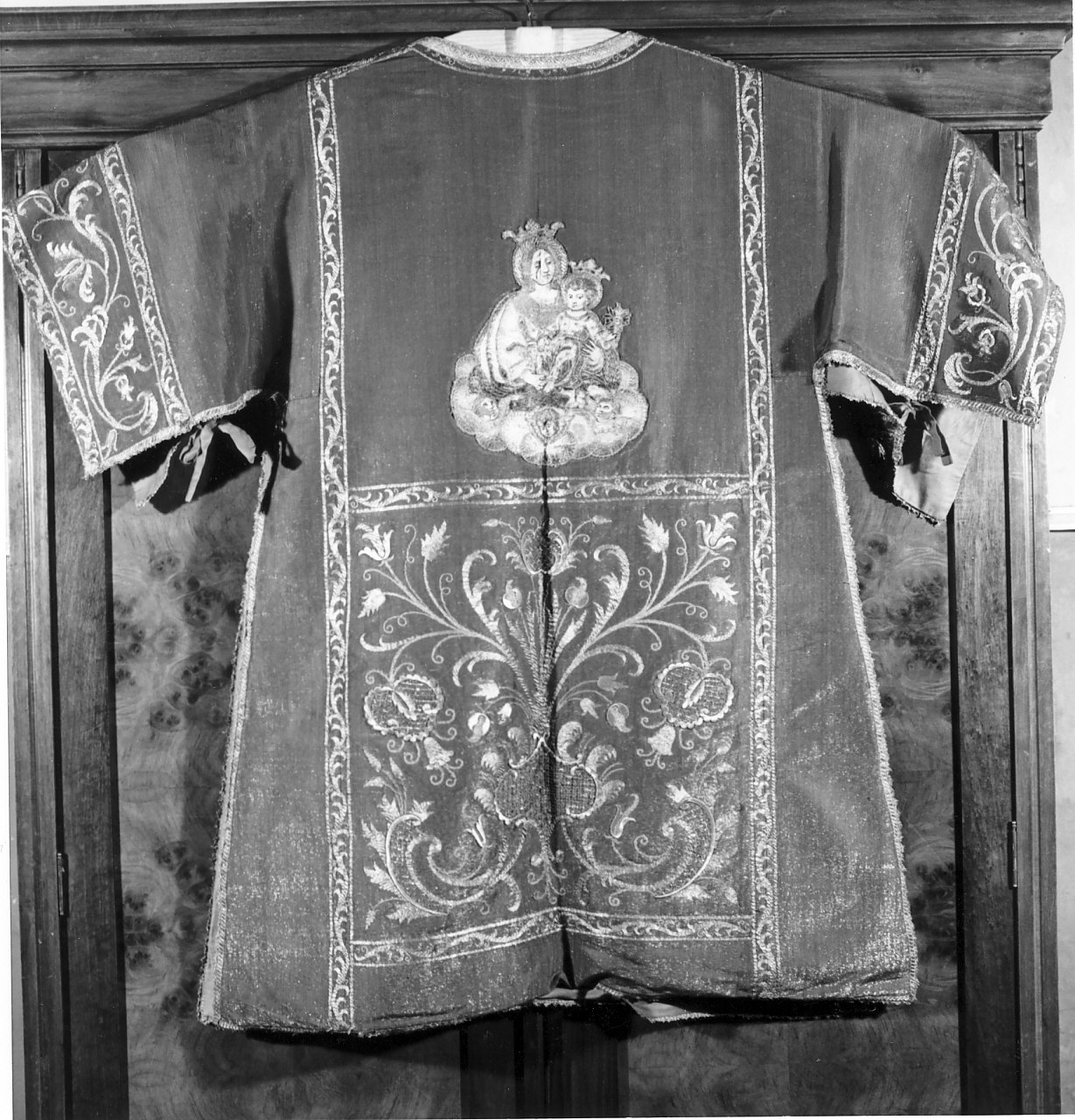 Madonna con Bambino (tunicella, opera isolata) - manifattura calabrese (sec. XIX)