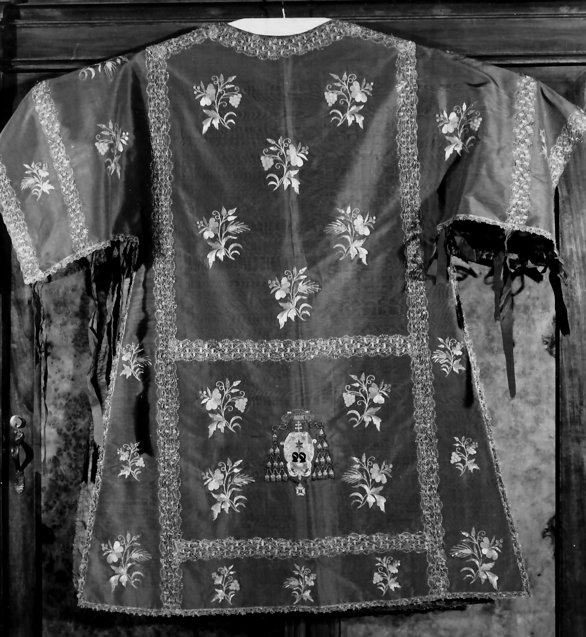 tunicella, opera isolata - manifattura Italia meridionale (sec. XIX)