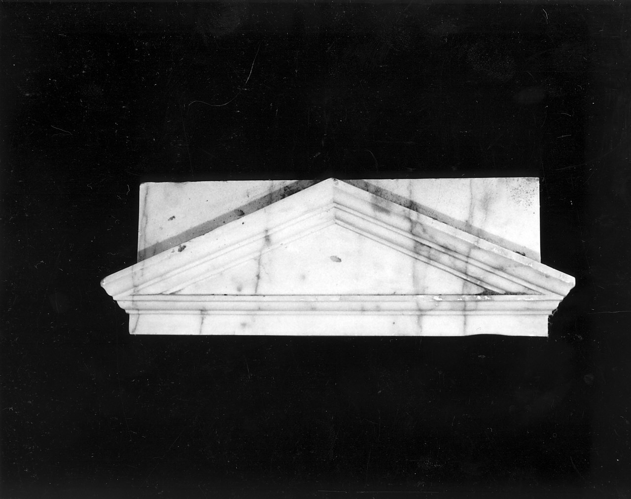 decorazione plastico-architettonica, frammento - bottega Italia meridionale (fine/inizio secc. XVIII/ XIX)