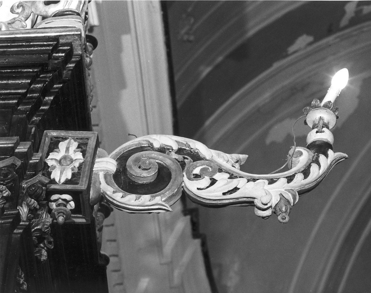 candeliere, serie - bottega Italia meridionale (sec. XIX)