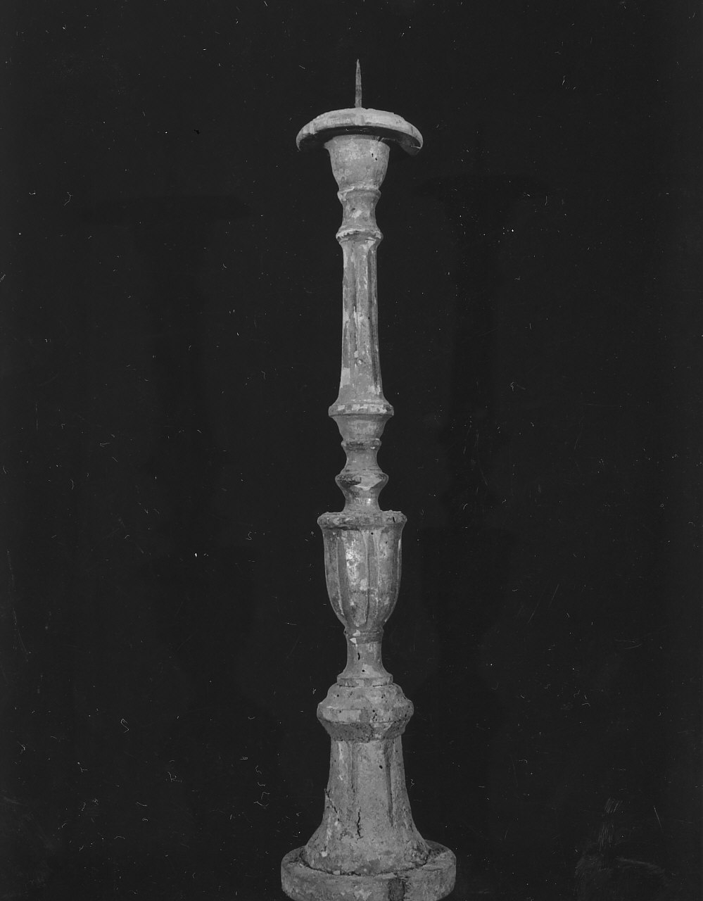 candeliere, opera isolata - bottega Italia meridionale (sec. XIX)