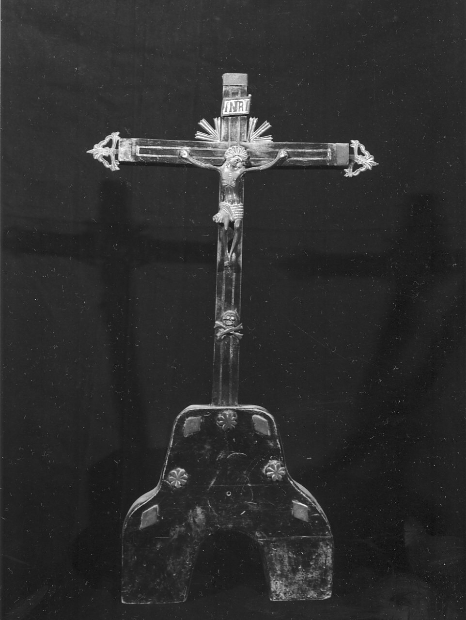 croce d'altare, opera isolata - bottega Italia meridionale (sec. XIX)