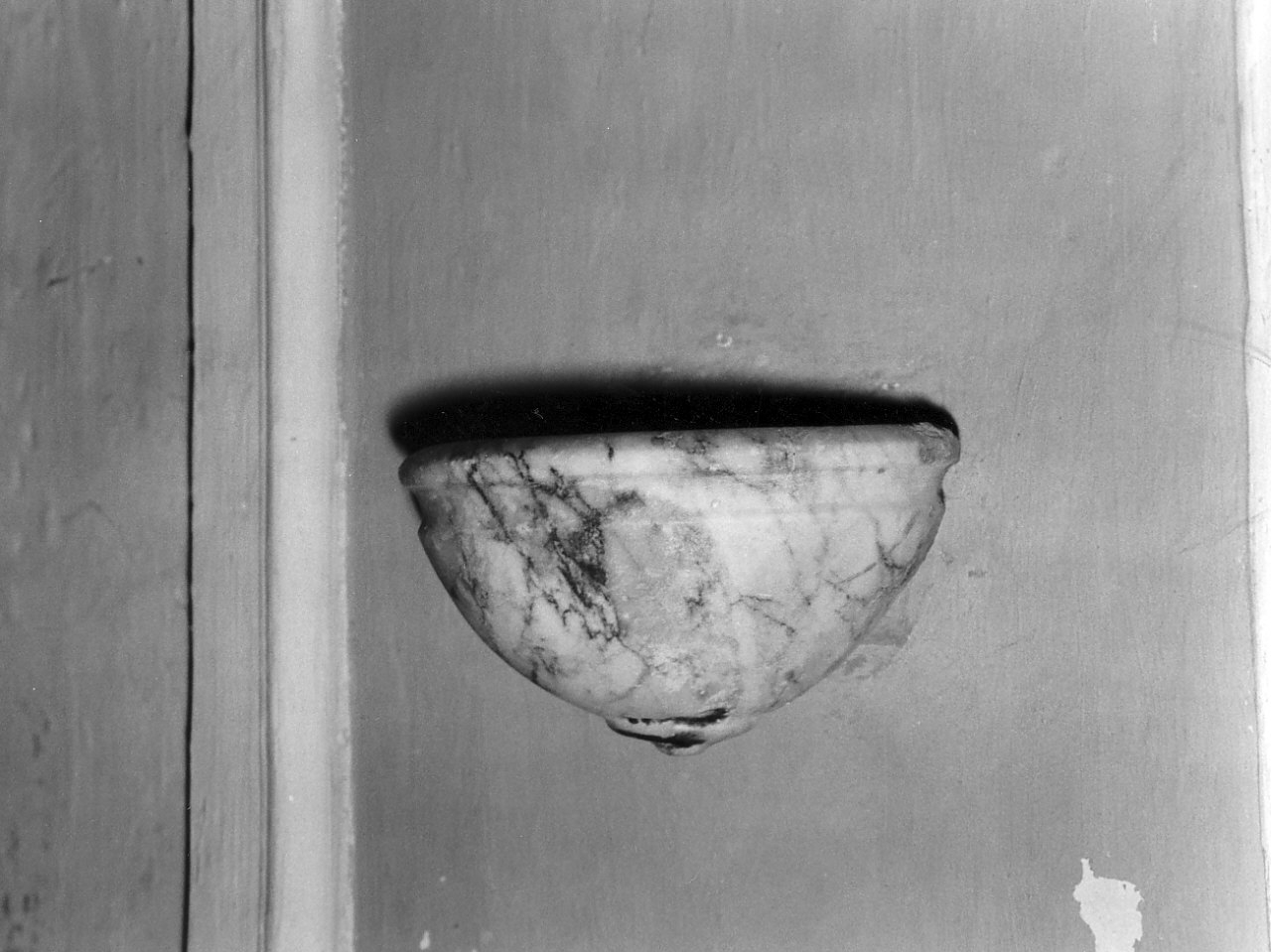 acquasantiera, opera isolata - bottega Italia meridionale (fine sec. XVIII)